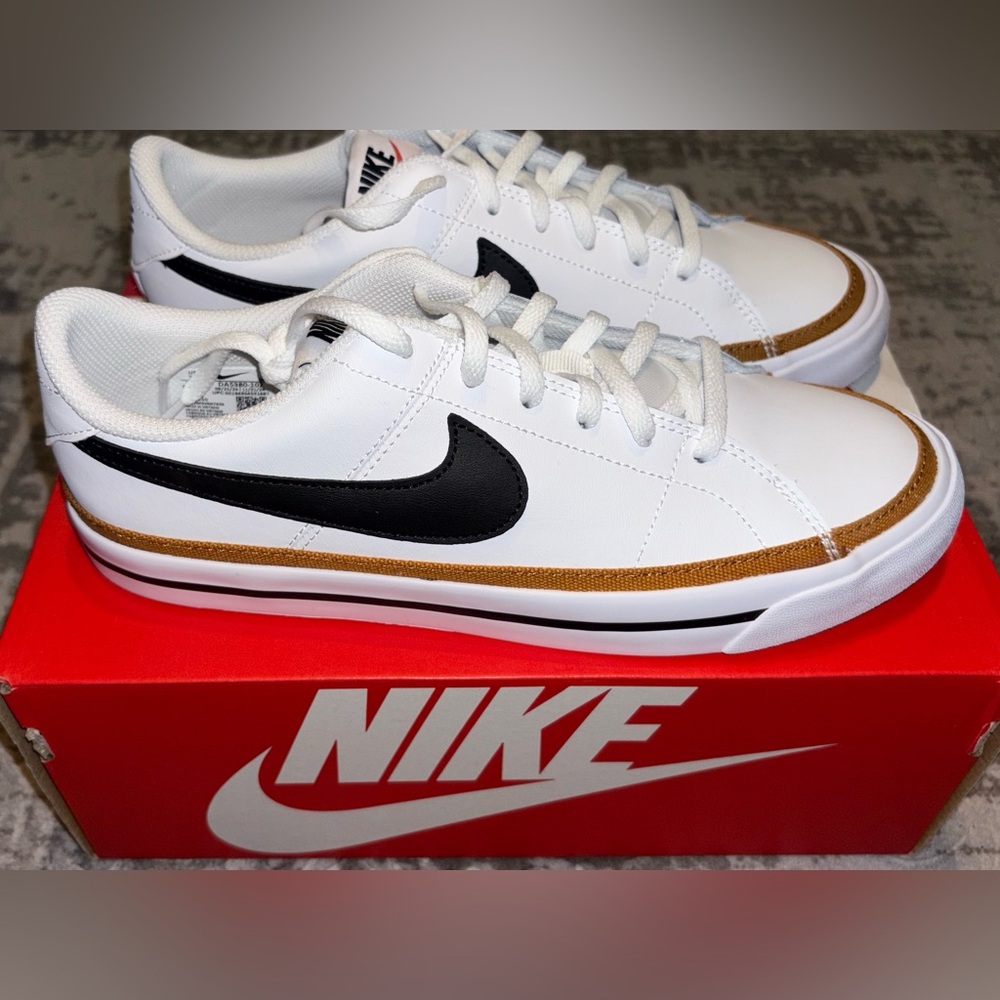 Nike Court Legacy Shoes, 7GS/ Women’s 8.5